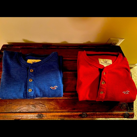 Brand New 3 Button Hollister Crewnecks - Picture 2 of 5